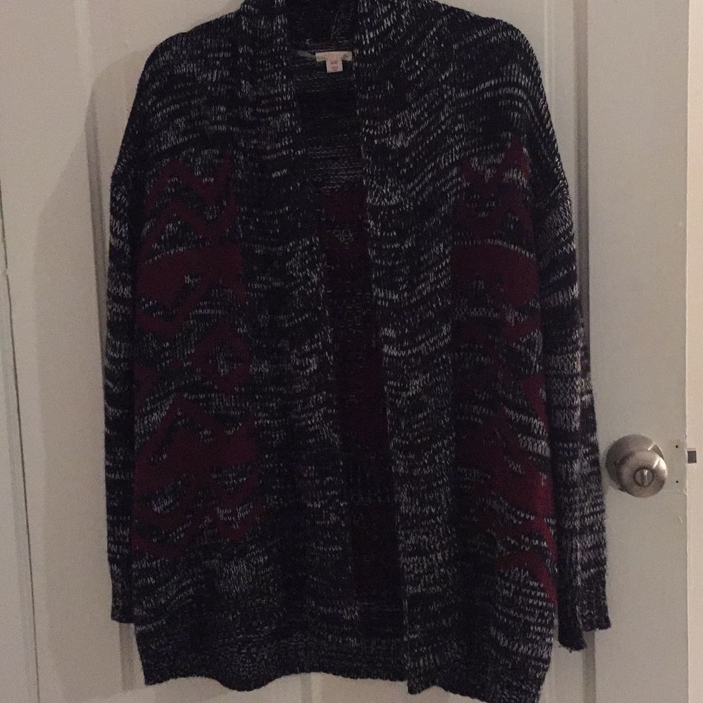 Beautiful grey thick knit cardigan